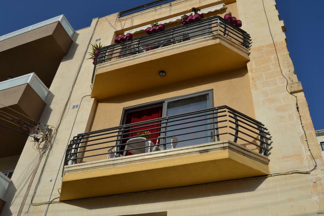 Mellieha Town Centre Bright & Spacious 3 Bedroom Apartment 外观 照片