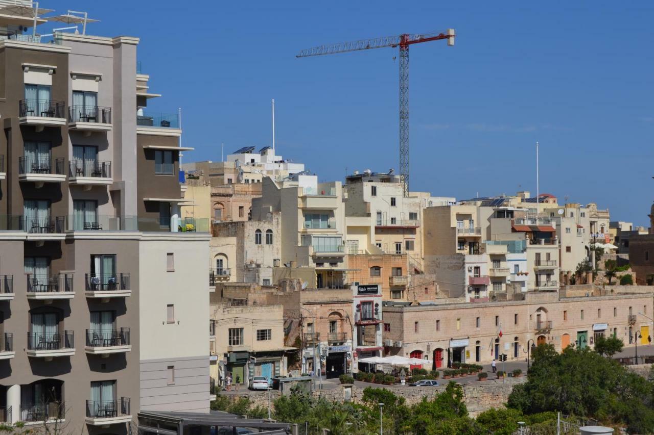 Mellieha Town Centre Bright & Spacious 3 Bedroom Apartment 外观 照片