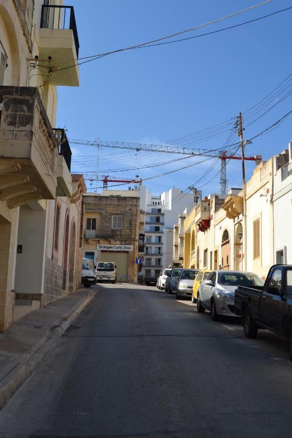 Mellieha Town Centre Bright & Spacious 3 Bedroom Apartment 外观 照片