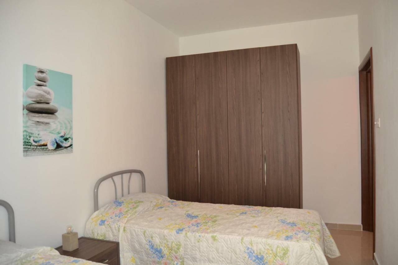 Mellieha Town Centre Bright & Spacious 3 Bedroom Apartment 外观 照片