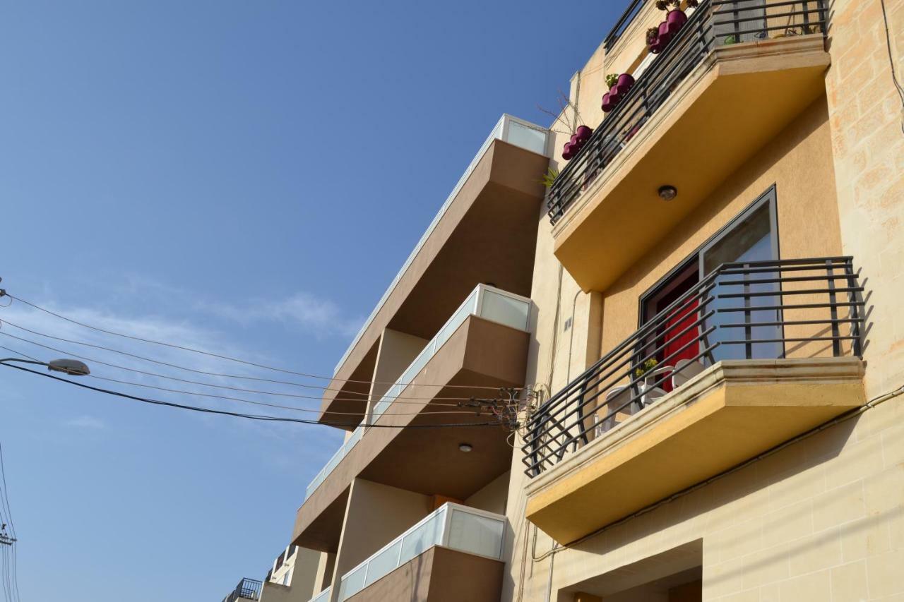 Mellieha Town Centre Bright & Spacious 3 Bedroom Apartment 外观 照片