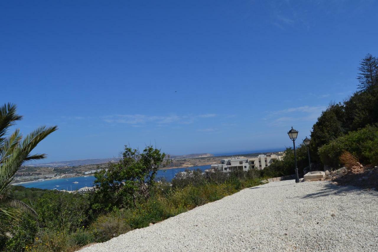Mellieha Town Centre Bright & Spacious 3 Bedroom Apartment 外观 照片