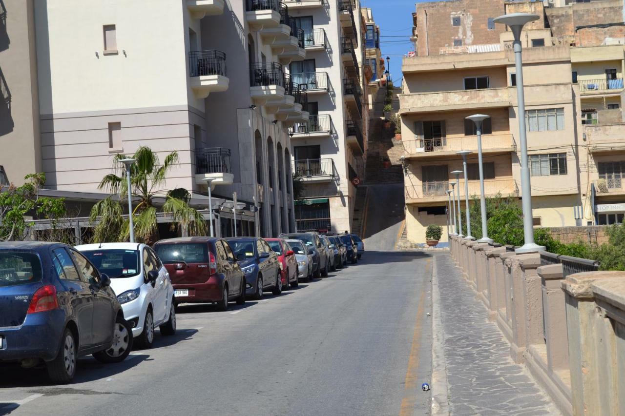 Mellieha Town Centre Bright & Spacious 3 Bedroom Apartment 外观 照片